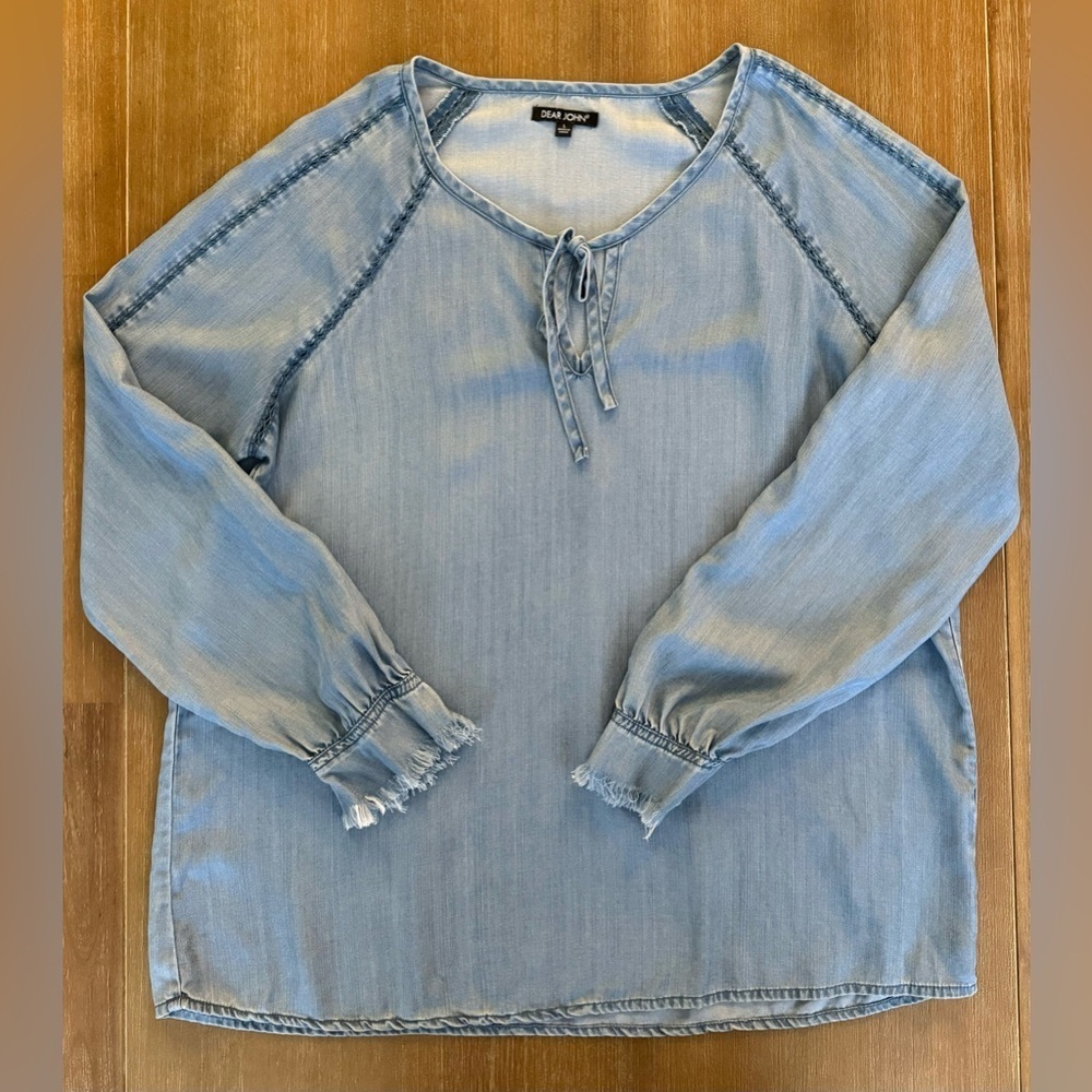 Dear John Chambray Tie Front Peasant Top Size Large